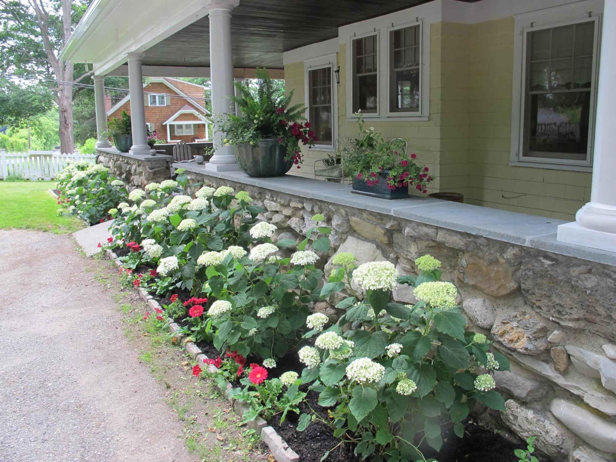 Hilltop House Bed & Breakfast Amenia Exterior foto