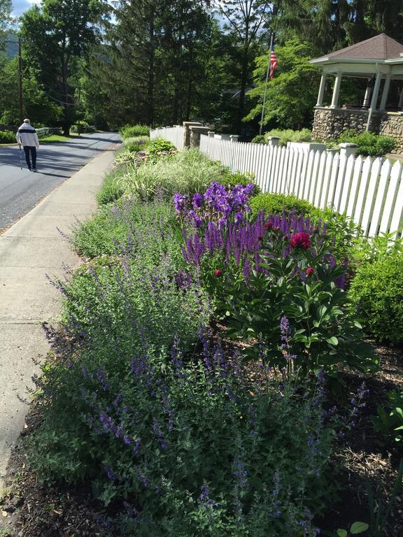 Hilltop House Bed & Breakfast Amenia Exterior foto