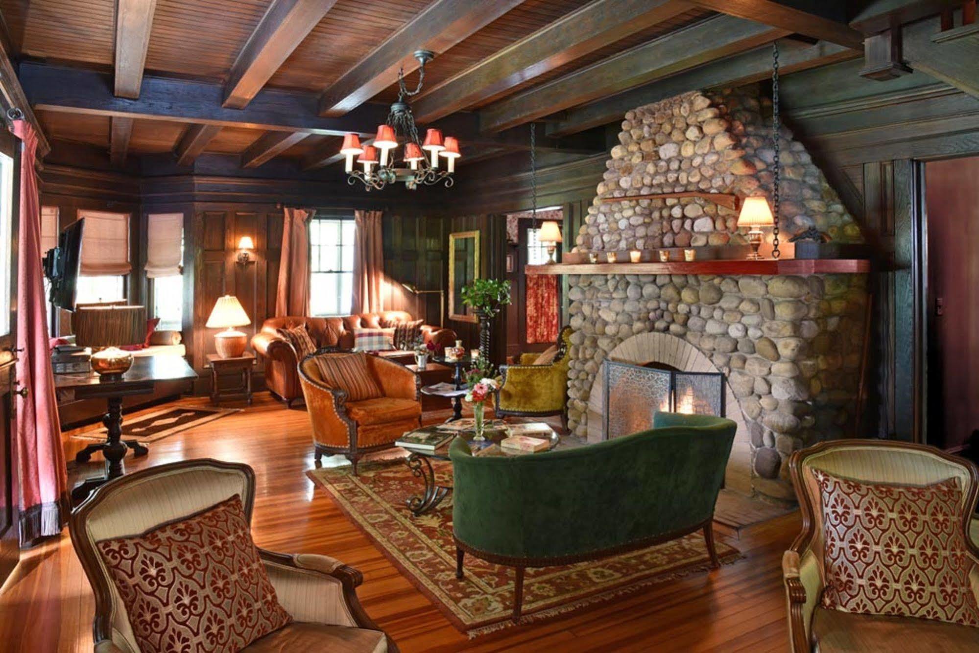 Hilltop House Bed & Breakfast Amenia Exterior foto